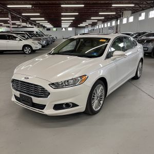 FORD FUSION SE - 1