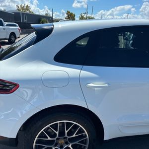 2018 Porsche MACAN BASE — фото 9