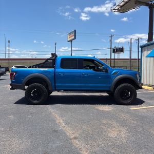 FORD F-150 RAPTOR - 10