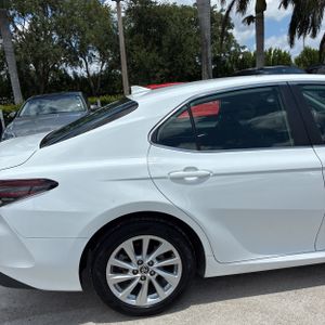 2024 Toyota CAMRY LE 照片 9