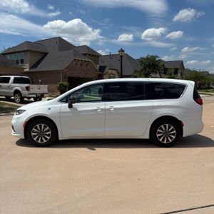 CHRYSLER PACIFICA HYBRID SELECT - 3