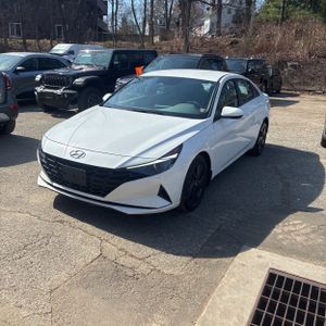 HYUNDAI ELANTRA SEL - 1