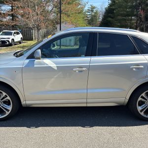 AUDI Q3 2.0T PREMIUM PLUS - 4