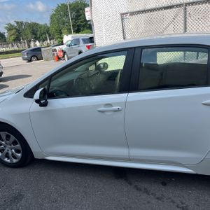 2021 Toyota COROLLA LE 照片 4
