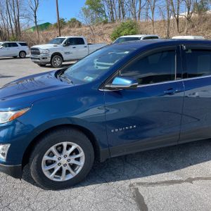CHEVROLET EQUINOX LT - 2