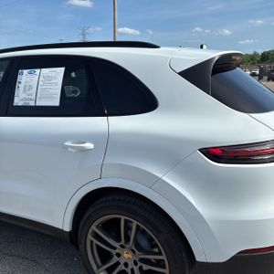 PORSCHE CAYENNE - 6