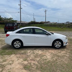 صورة 10 لـ 2013 Chevrolet CRUZE LS AUTO
