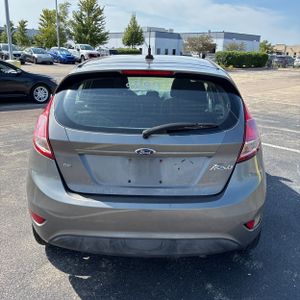 2014 FORD FIESTA SE 照片 7