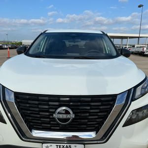 صورة 15 لـ 2023 Nissan ROGUE S