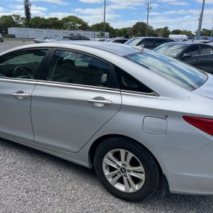 HYUNDAI SONATA GLS - 6