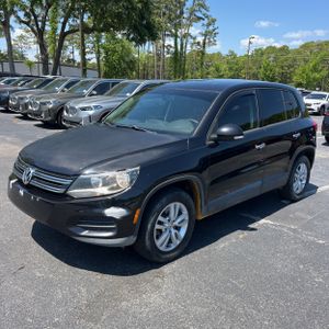 VOLKSWAGEN TIGUAN S - 1