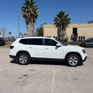 VOLKSWAGEN ATLAS SE - 10