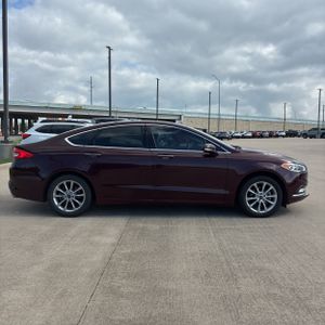 FORD FUSION SE - 10