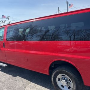 CHEVROLET EXPRESS LS 3500 - 6