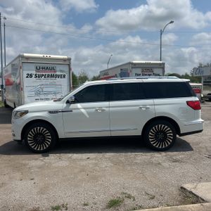 LINCOLN NAVIGATOR BLACK LABEL - 3