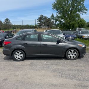 FORD FOCUS S - 6