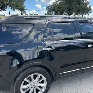 FORD EXPLORER LIMITED - 9