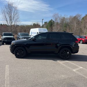 JEEP GRAND CHEROKEE LAREDO X - 2