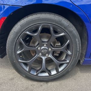 2019 Chrysler 300 TOURING thumbnail 19