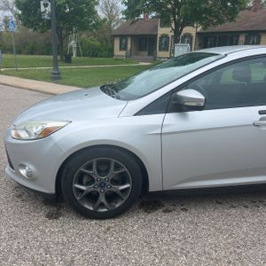 FORD FOCUS SE - 2