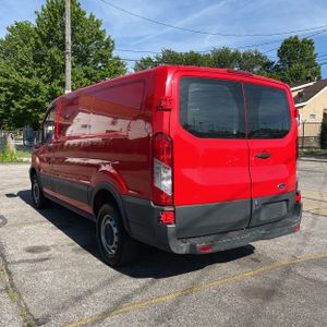 FORD TRANSIT 250 - 5