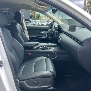 2025 Genesis GV70 2.5T STANDARD — миниатюра 32