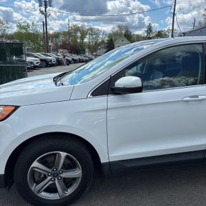 FORD EDGE SEL - 2