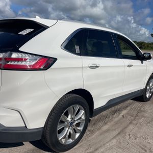FORD EDGE TITANIUM - 9