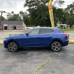 2017 Maserati LEVANTE S 照片 3