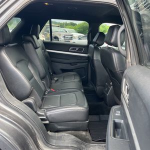 صورة مصغرة 35 لـ 2017 FORD EXPLORER XLT