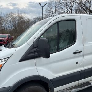 FORD TRANSIT 250 - 2