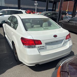 SUBARU LEGACY 2.5I - 3