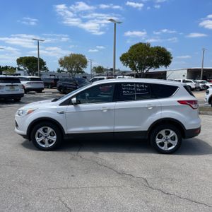 FORD ESCAPE SE - 3