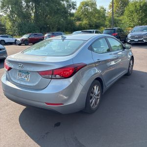 2015 Hyundai ELANTRA SE — фото 8