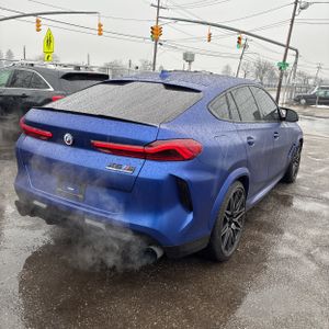 BMW X6 M BASE - 8
