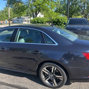 AUDI A4 2.0T PREMIUM - 6