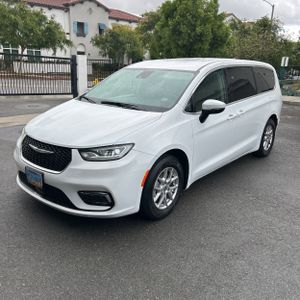 CHRYSLER PACIFICA TOURING L - 1