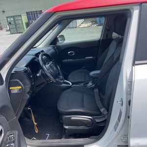 2017 KIA SOUL + — миниатюра 29