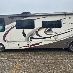 FORD F-53 MOTORHOME CHASSIS - 4
