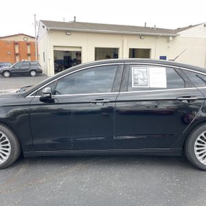 FORD FUSION TITANIUM - 4