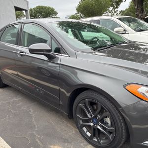 FORD FUSION SE - 9