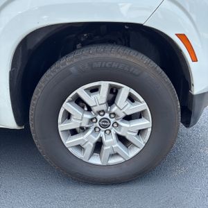 صورة مصغرة 20 لـ 2022 Nissan FRONTIER SV