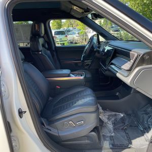 2022 Rivian R1T LAUNCH EDITION — миниатюра 33