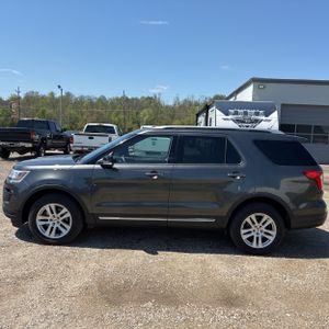 FORD EXPLORER XLT - 3