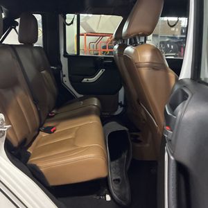 صورة مصغرة 38 لـ 2016 JEEP WRANGLER UNLIMITED SAHARA