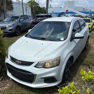 صورة 1 لـ 2017 Chevrolet SONIC PREMIER AUTO