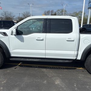 FORD F-150 RAPTOR - 4