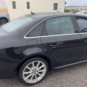 AUDI A4 2.0T PREMIUM - 9