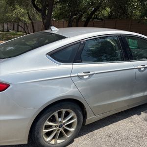 FORD FUSION SE - 9
