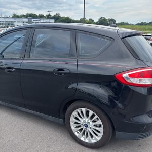 2017 FORD C-MAX HYBRID SE — фото 6
